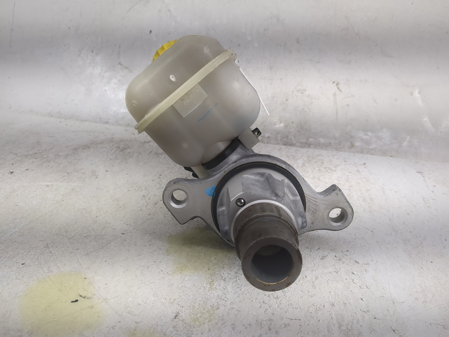 Chrysler Town And Country Brake Master Cylinder 1498323 - Oemusedautoparts1.com