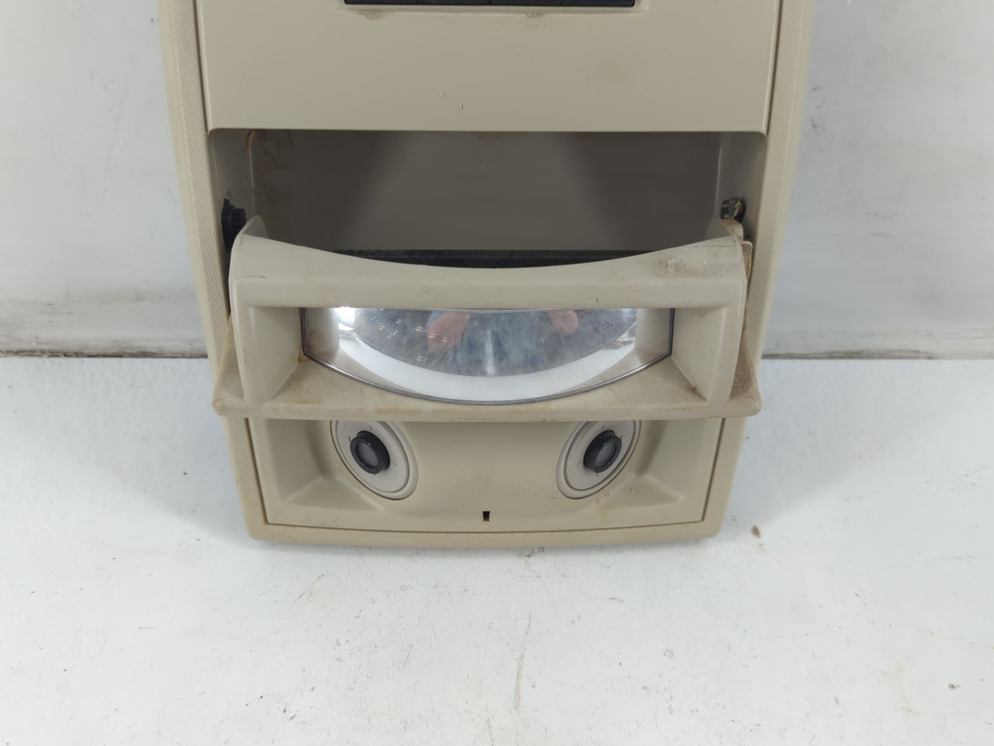 2013 Chrysler Town & Country Overhead Roof Console - Oemusedautoparts1.com