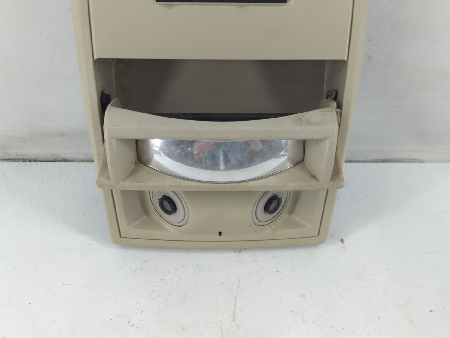 2013 Chrysler Town & Country Overhead Roof Console - Oemusedautoparts1.com