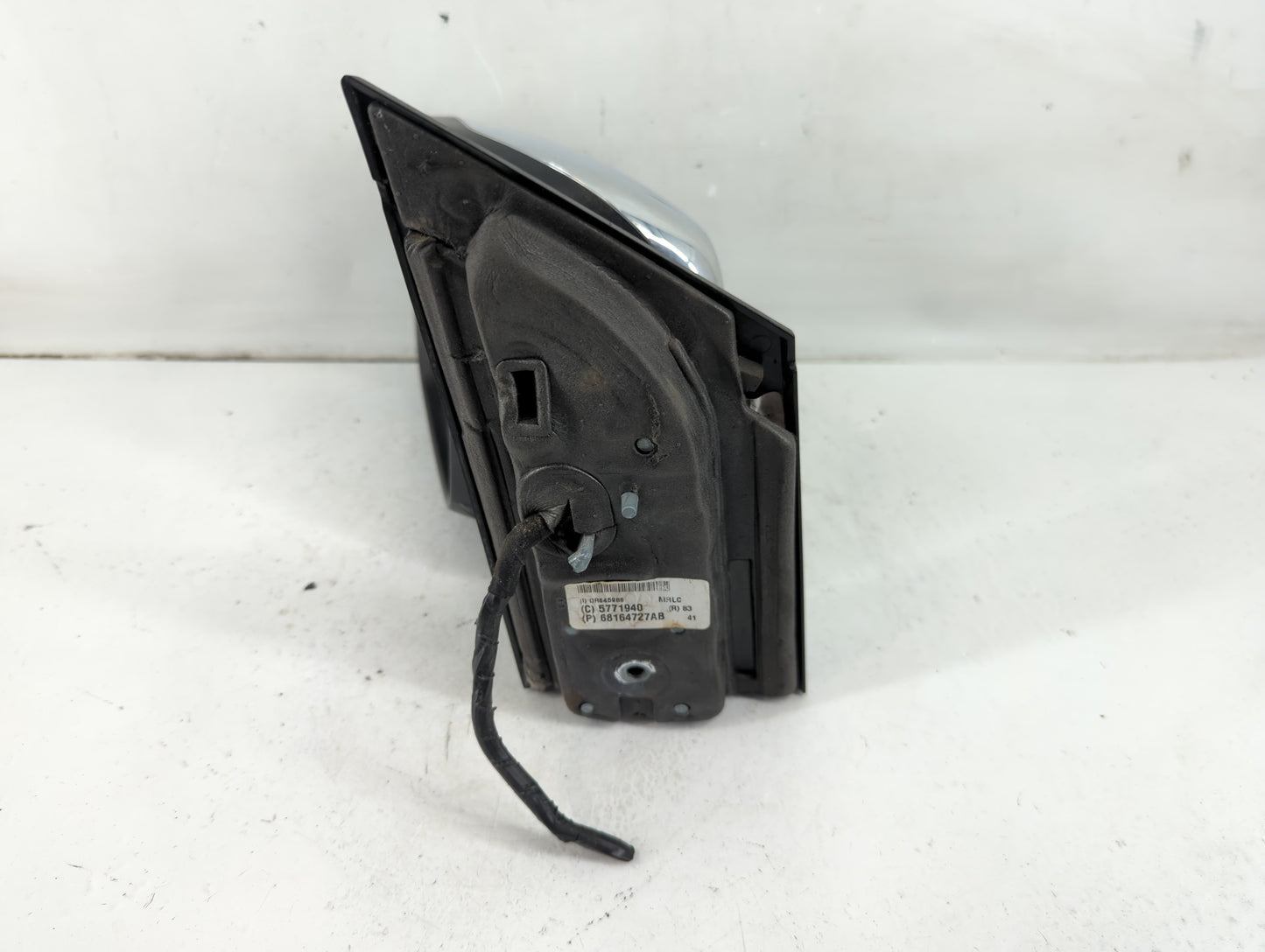 2010-2016 Chrysler Town & Country Driver Side View Mirror - Left Door Mirror OEM Used - Oemusedautoparts1.com