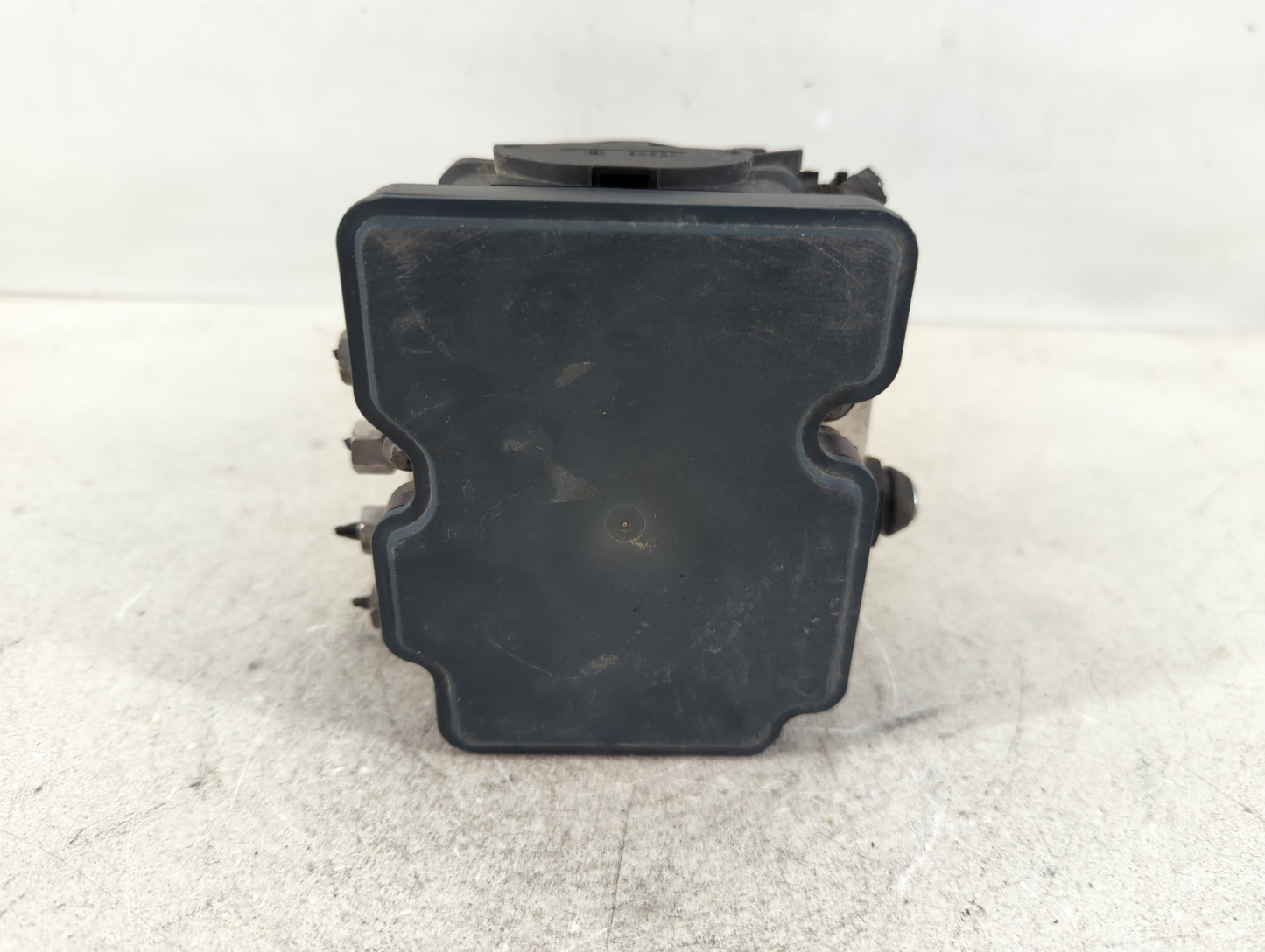 2013 Chrysler Town & Country ABS Pump Control Module Replacement P/N:P68183803AB Fits OEM Used Auto Parts - Oemusedautoparts
