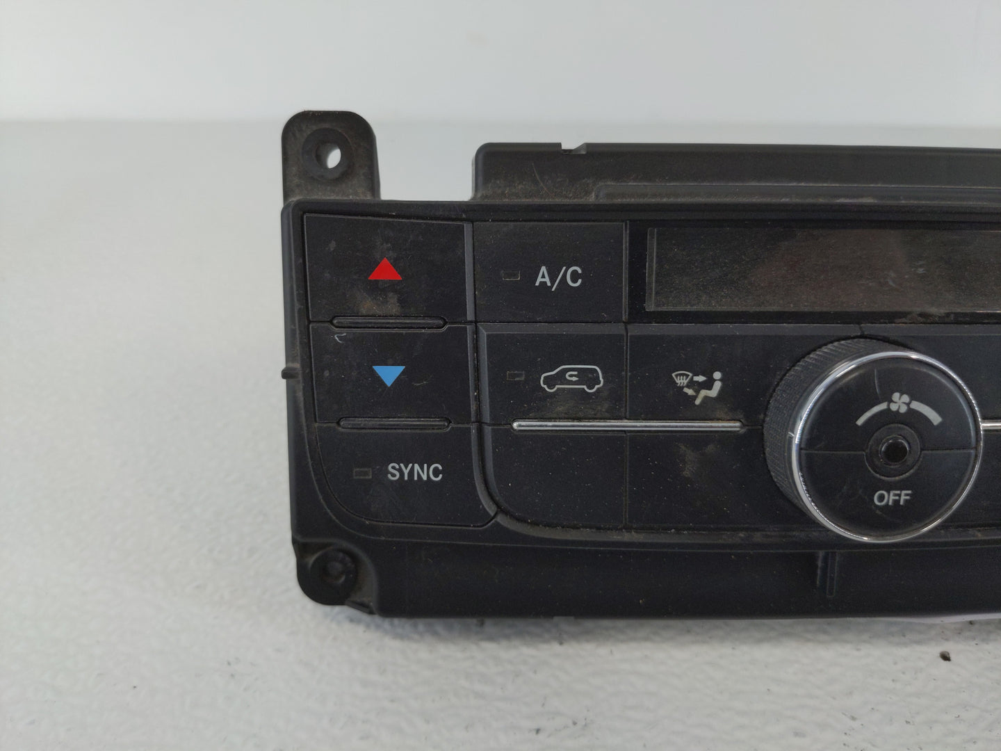 2011-2016 Chrysler Town & Country Climate Control Module Temperature AC/Heater Replacement P/N:55111236AF Fits OEM Used Auto