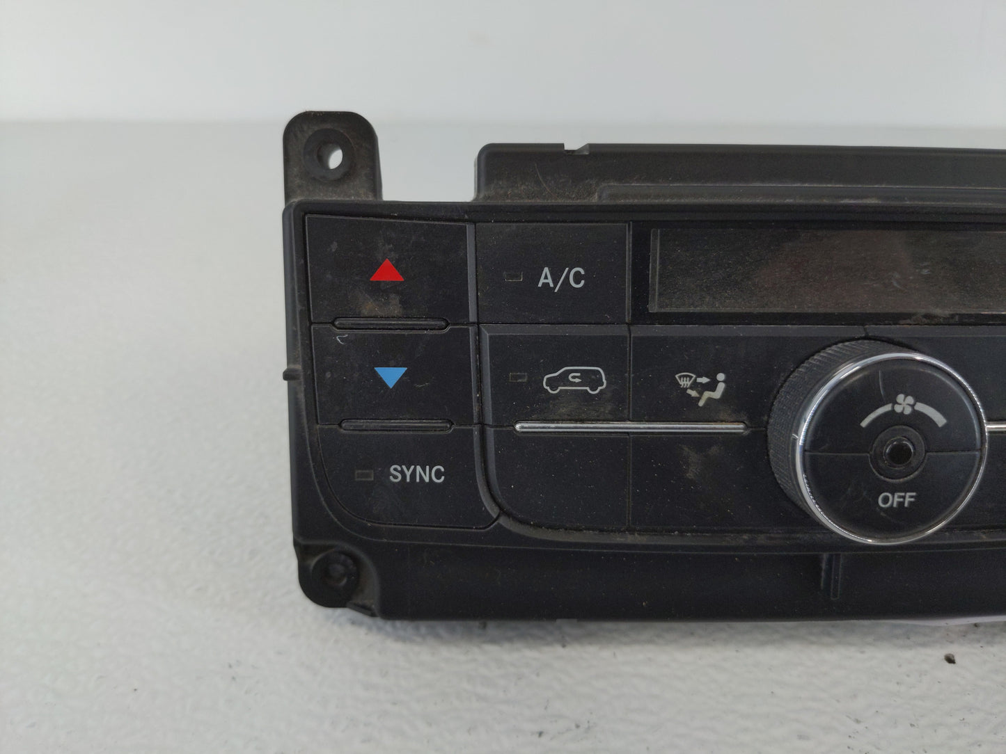 2011-2016 Chrysler Town & Country Climate Control Module Temperature AC/Heater Replacement P/N:55111236AF Fits OEM Used Auto