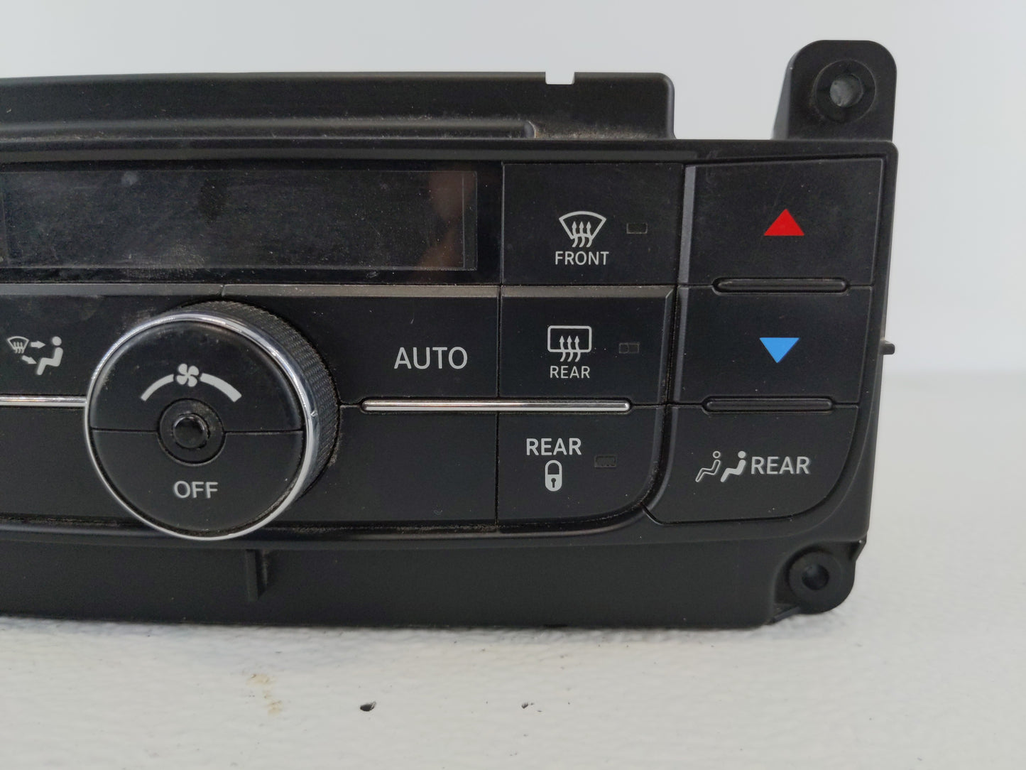2011-2016 Chrysler Town & Country Climate Control Module Temperature AC/Heater Replacement P/N:55111236AF Fits OEM Used Auto