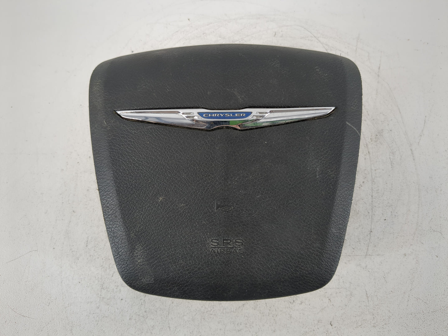 2013-2016 Chrysler Town & Country Air Bag Driver Left Steering Wheel Mounted P/N:P1QK22DX9AG Fits Fits 2013 2014 2015 2016 O