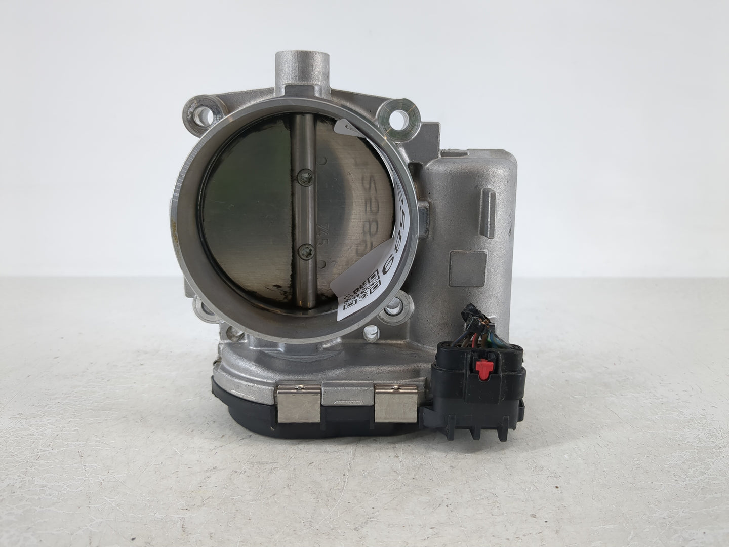 2011-2016 Chrysler Town & Country Throttle Body P/N:05184349AC Fits OEM Used Auto Parts - Oemusedautoparts1.com