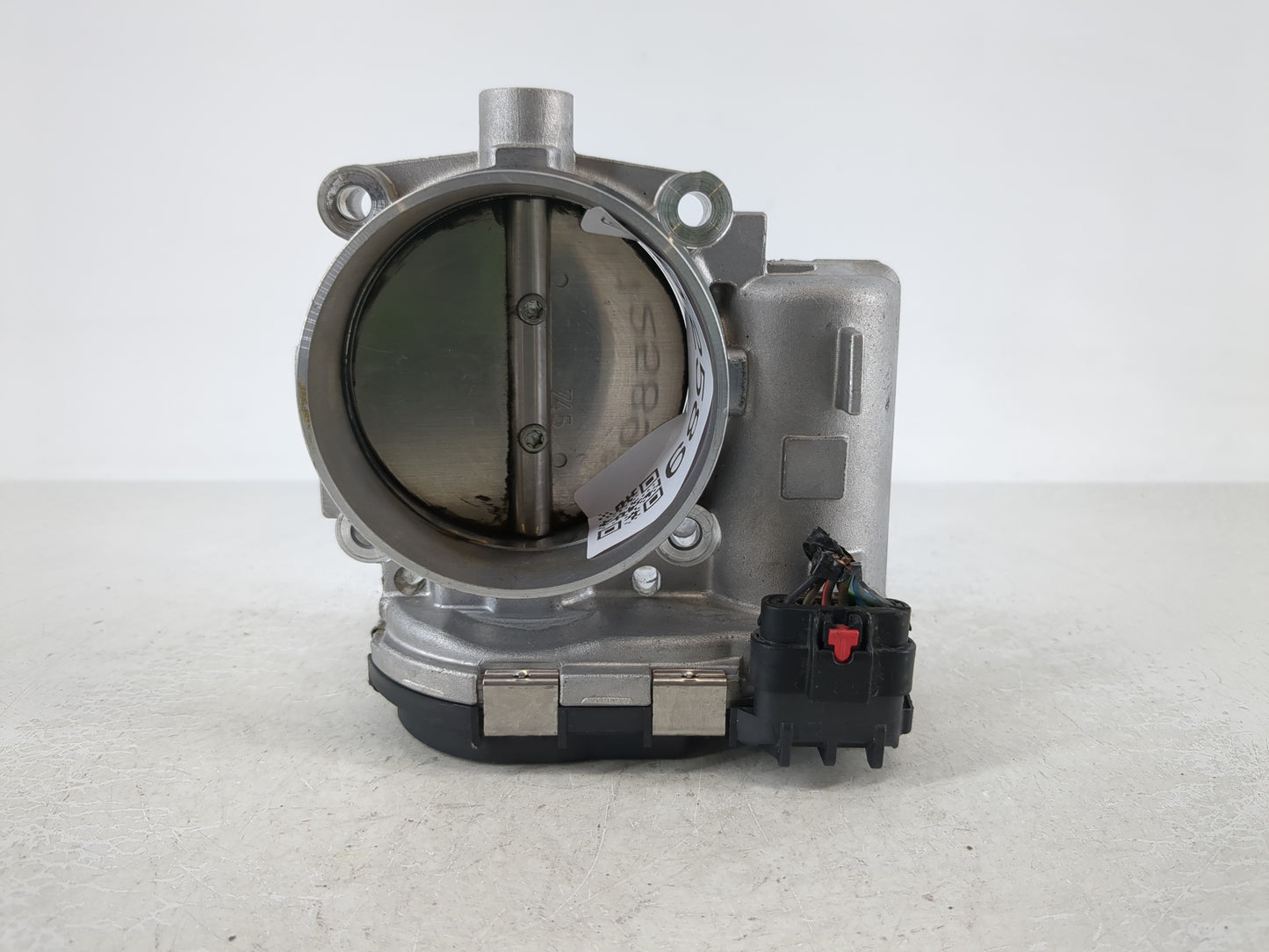 2011-2016 Chrysler Town & Country Throttle Body P/N:05184349AC Fits OEM Used Auto Parts - Oemusedautoparts1.com
