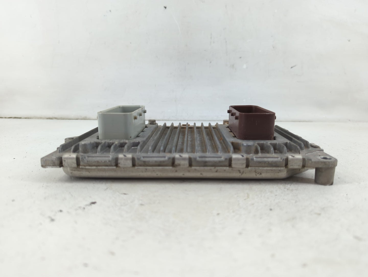 2013 Chrysler Town & Country PCM Engine Control Computer ECU ECM PCU OEM P/N:P05150724AC Fits OEM Used Auto Parts - Oemuseda