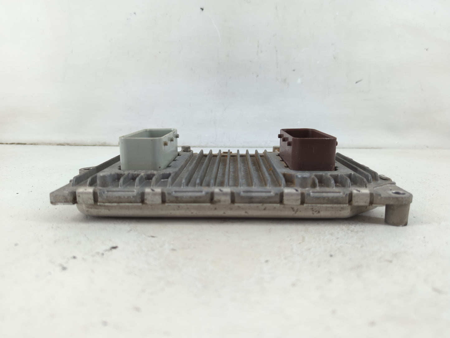 2013 Chrysler Town & Country PCM Engine Control Computer ECU ECM PCU OEM P/N:P05150724AC Fits OEM Used Auto Parts - Oemuseda