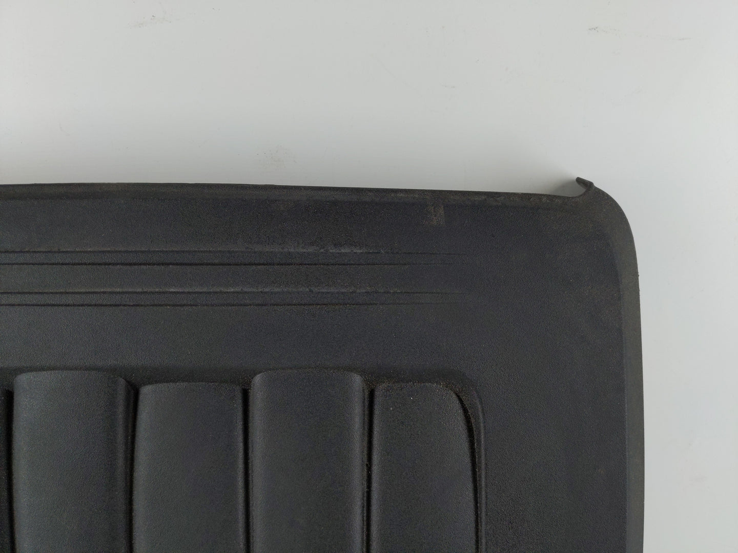 2013 Chrysler Town & Country Engine Cover - Oemusedautoparts1.com