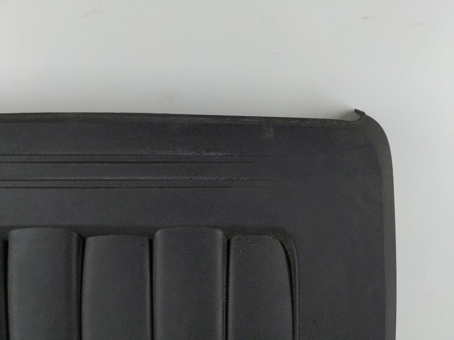 2013 Chrysler Town & Country Engine Cover - Oemusedautoparts1.com