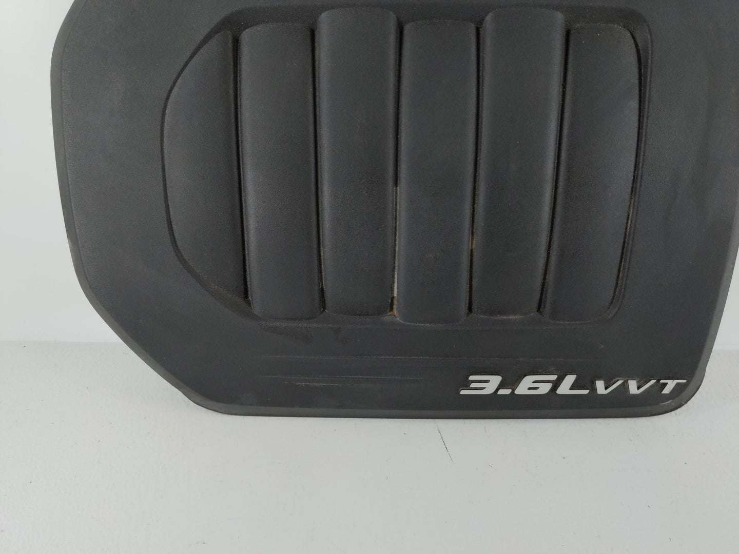 2013 Chrysler Town & Country Engine Cover - Oemusedautoparts1.com