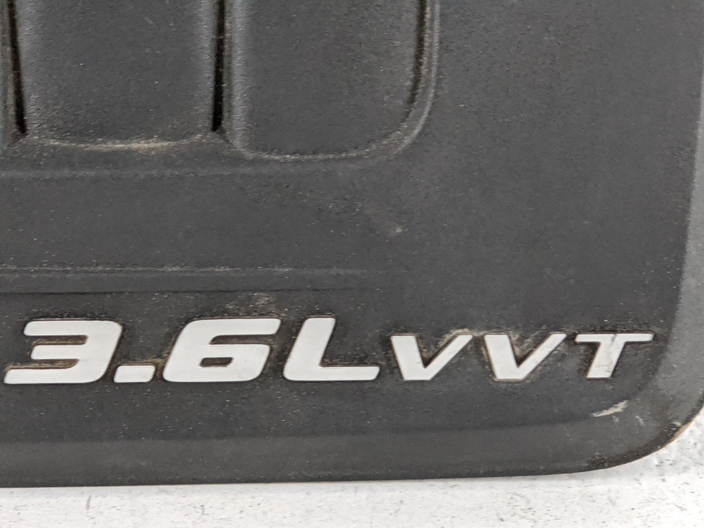 2013 Chrysler Town & Country Engine Cover - Oemusedautoparts1.com