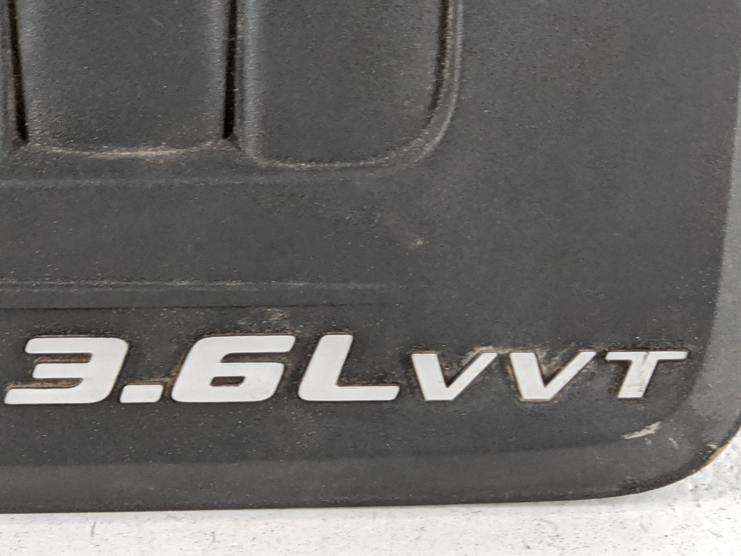 2013 Chrysler Town & Country Engine Cover - Oemusedautoparts1.com