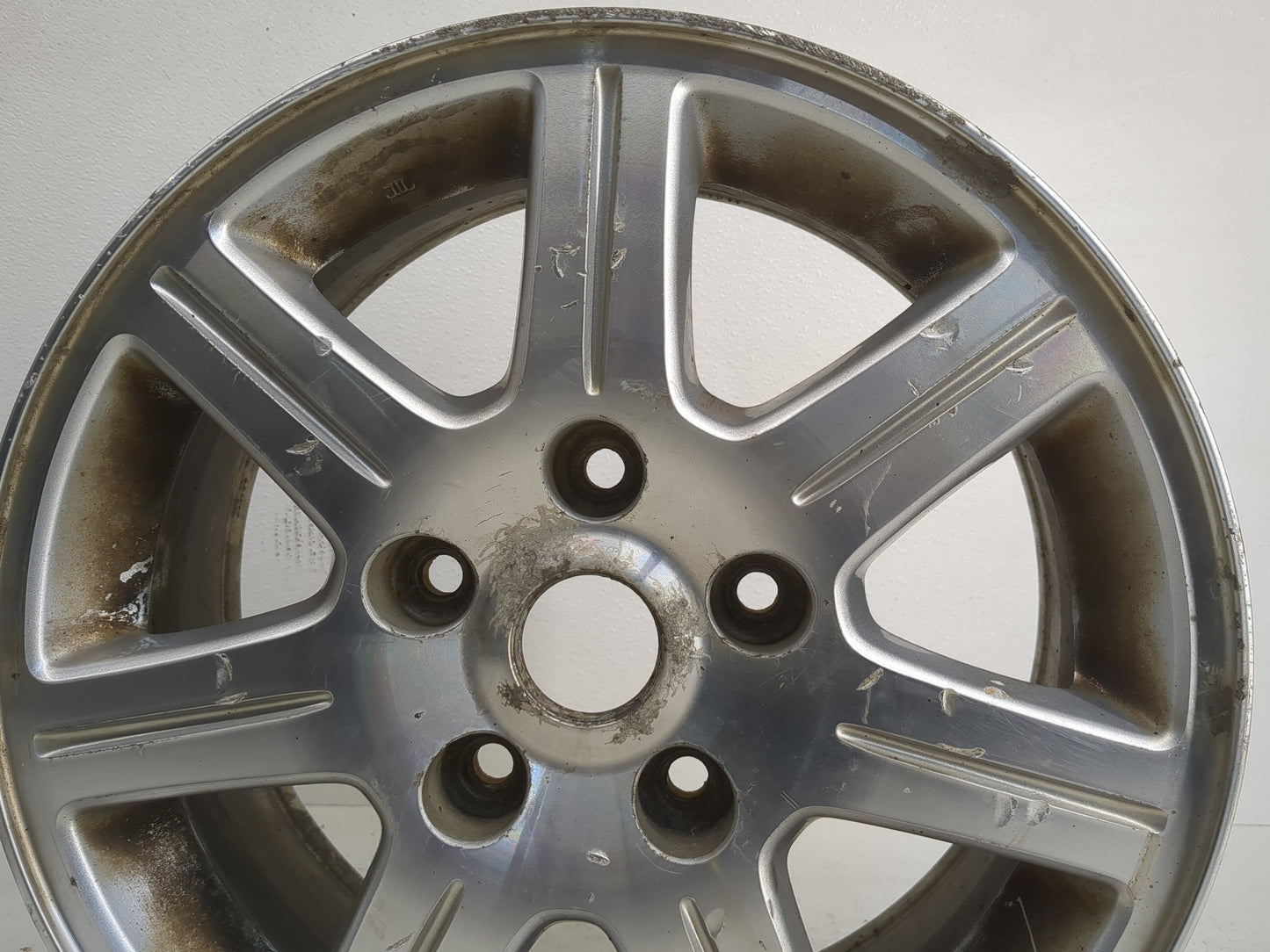 2011-2016 Chrysler Town & Country Oem Wheel Rim - Oemusedautoparts1.com