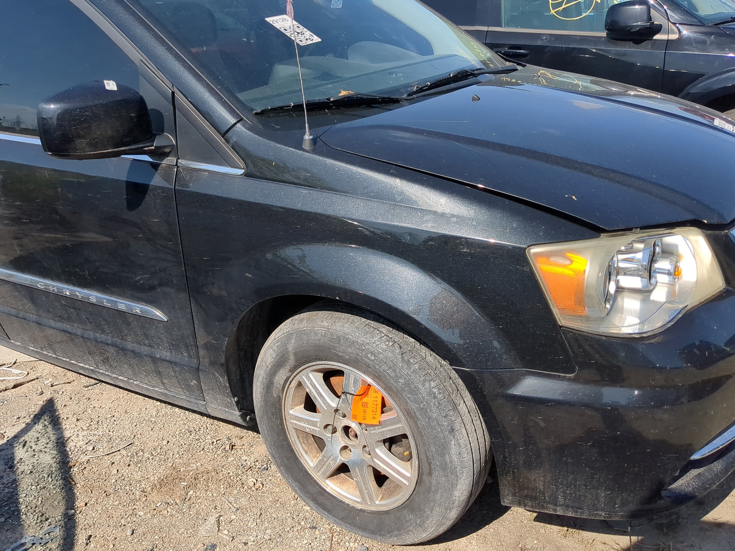 2008-2016 Chrysler Town & Country Passenger Fender - Oemusedautoparts1.com