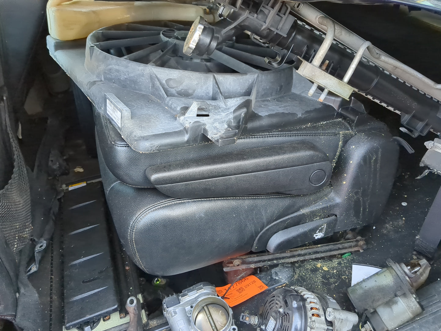 2013 Chrysler Town & Country Rear Seat Oem - Oemusedautoparts1.com