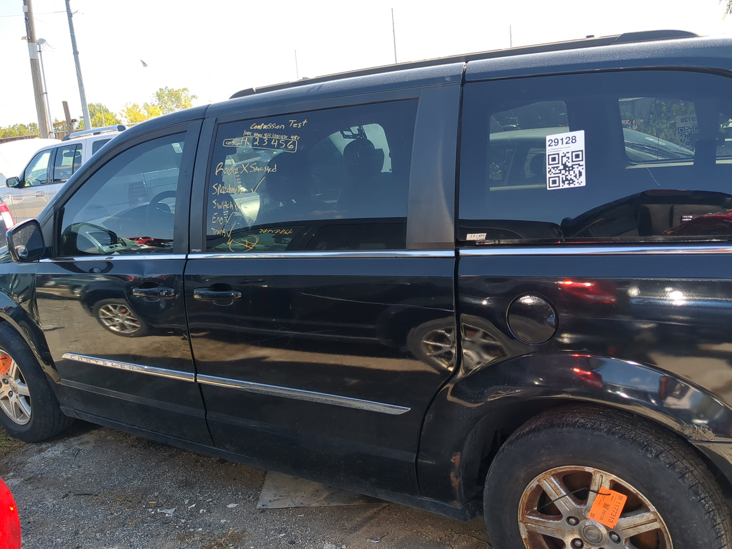 2011-2016 Chrysler Town & Country Driver Rear Door Oem - Oemusedautoparts1.com