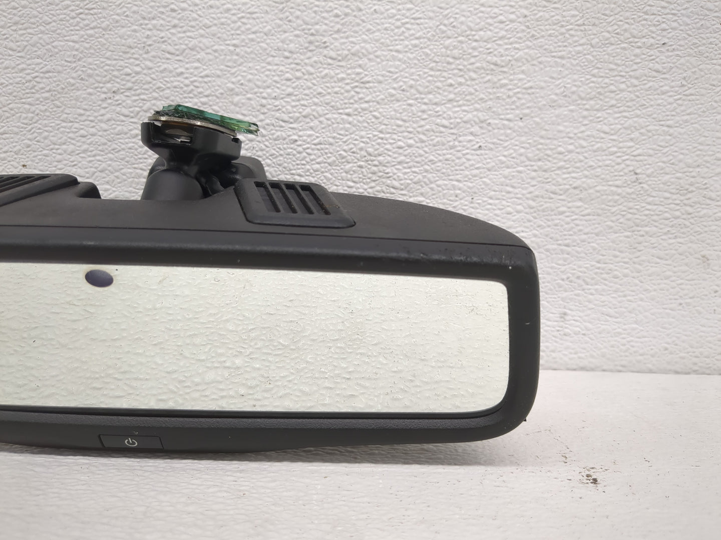 2013-2016 Chrysler Town & Country Interior Rear View Mirror Replacement OEM Fits Fits 2013 2014 2015 2016 2017 OEM Used Auto