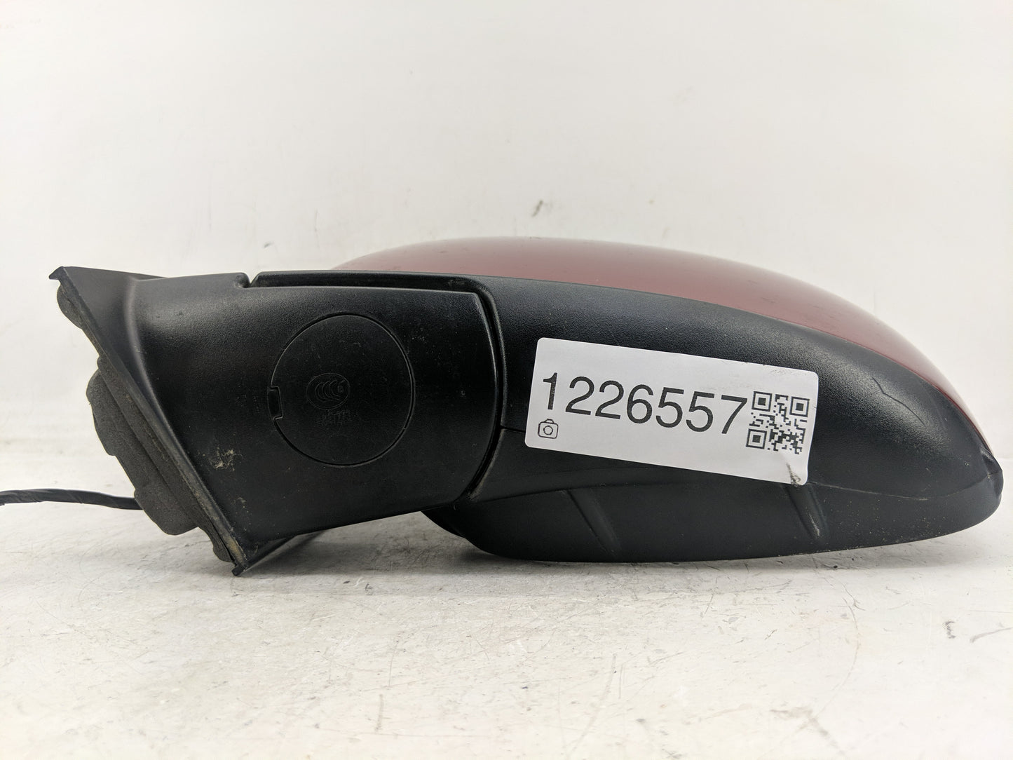 2011 Chrysler Town & Country Driver Left Side View Manual Door Mirror - Oemusedautoparts1.com
