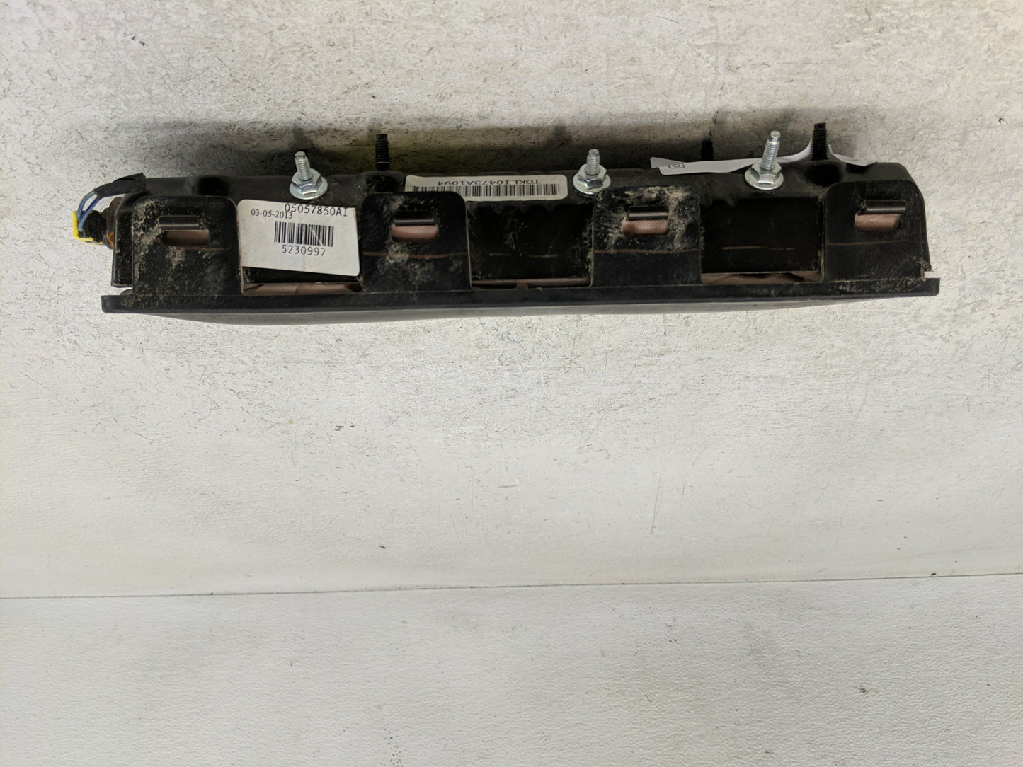 2014-2016 Chrysler Town & Country Air Bag Driver Left Knee OEM Fits Fits 2014 2015 2016 2017 2018 OEM Used Auto Parts - Oemu