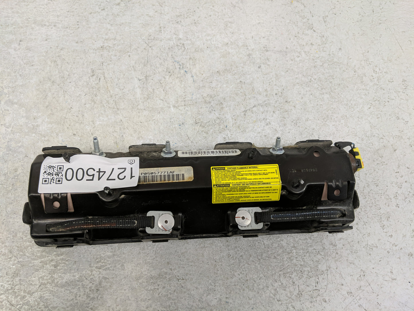 2014-2016 Chrysler Town & Country Air Bag Driver Left Knee OEM Fits Fits 2014 2015 2016 2017 2018 OEM Used Auto Parts - Oemu
