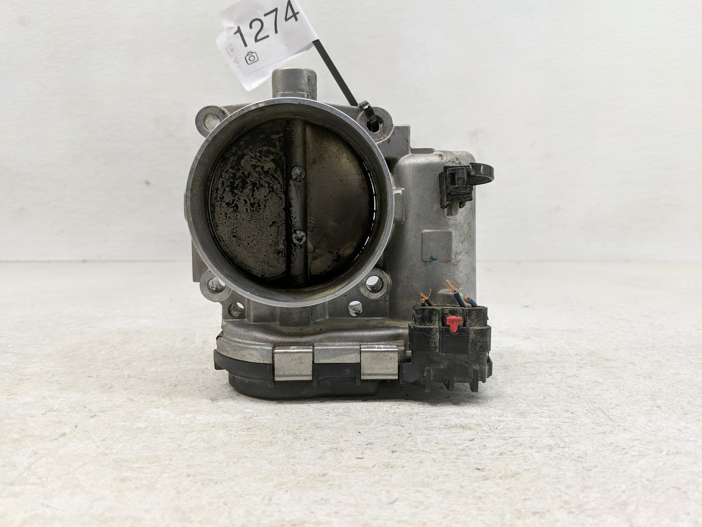 2011-2016 Chrysler Town & Country Throttle Body P/N:0 280 750 570 05184349A0 Fits OEM Used Auto Parts - Oemusedautoparts1.co
