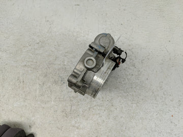 2011-2016 Chrysler Town & Country Throttle Body P/N:0 280 750 570 05184349A0 Fits OEM Used Auto Parts