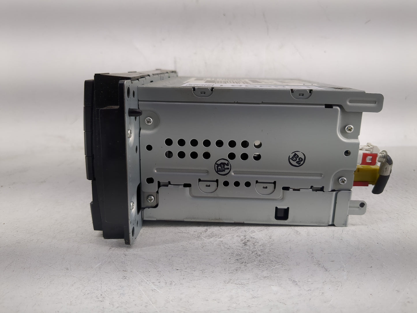 2012-2016 Chrysler Town & Country Radio AM FM Cd Player Receiver Replacement P/N:P05091327AC Fits OEM Used Auto Parts - Oemu