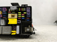 2013 Chrysler Town & Country Fusebox Fuse Box Panel Relay Module P/N:RT032542I9 68163904AB Fits OEM Used Auto Parts - Oemuse