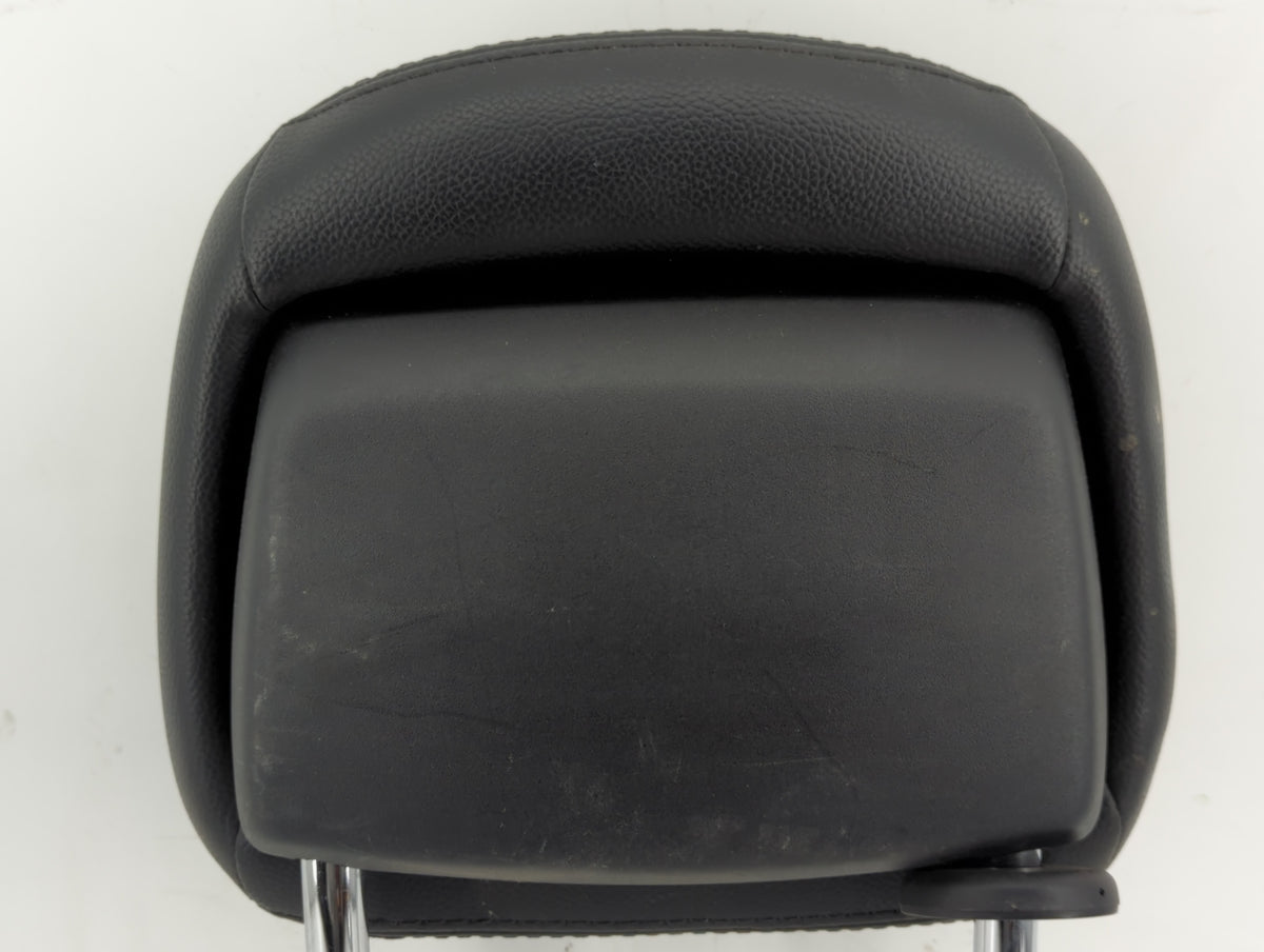 2013 Chrysler Town & Country Headrest Head Rest Rear Center Seat Fits OEM Used Auto Parts - Oemusedautoparts1.com