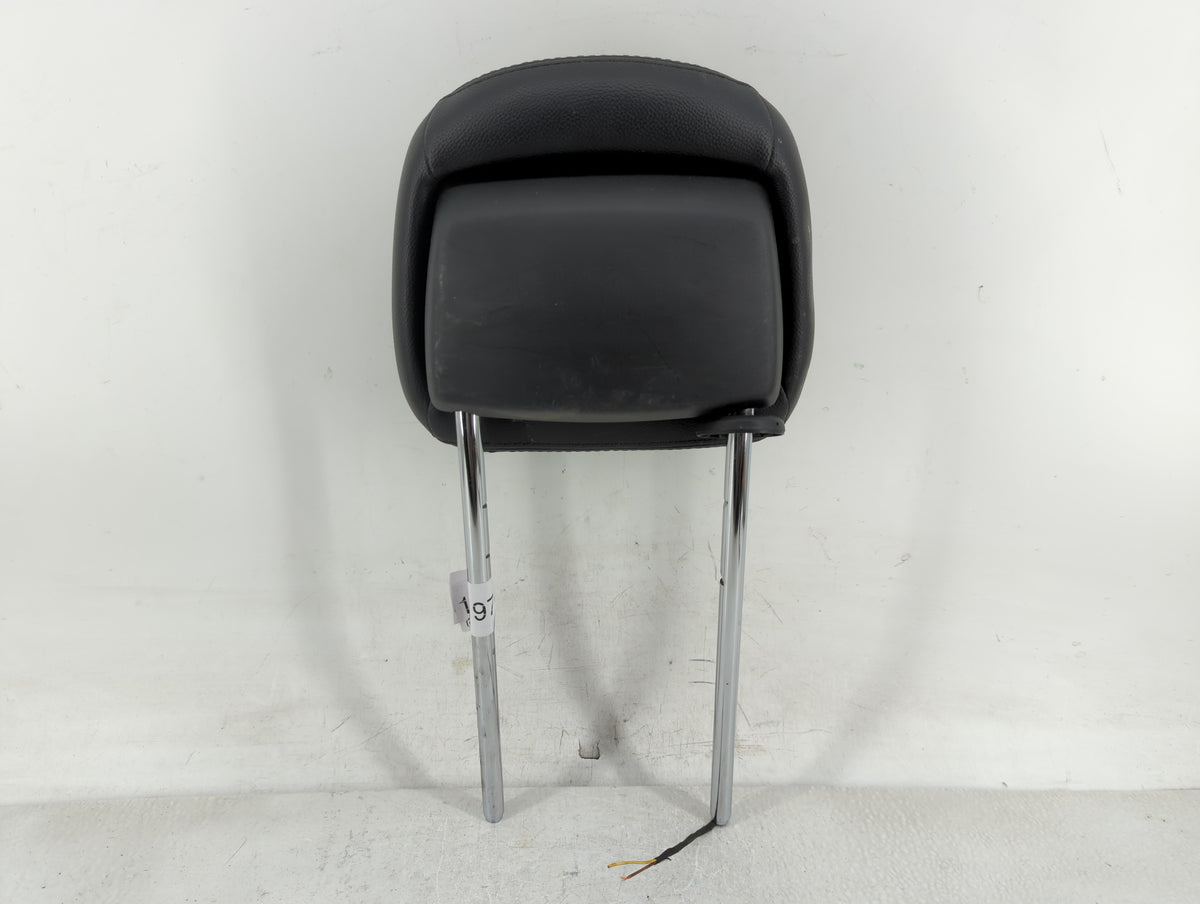 2013 Chrysler Town & Country Headrest Head Rest Rear Center Seat Fits OEM Used Auto Parts - Oemusedautoparts1.com