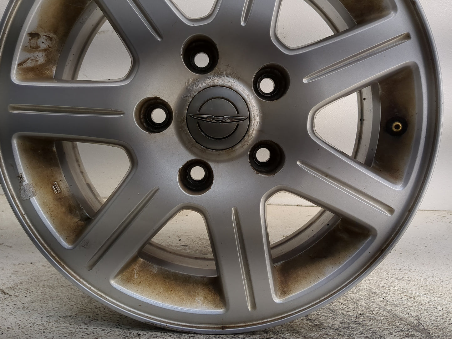 2008-2013 Chrysler Town & Country Oem Wheel Rim 1391458 - Oemusedautoparts1.com