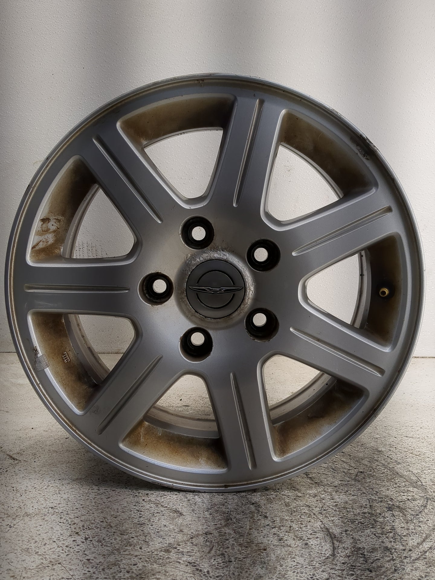 2008-2013 Chrysler Town & Country Oem Wheel Rim 1391458 - Oemusedautoparts1.com