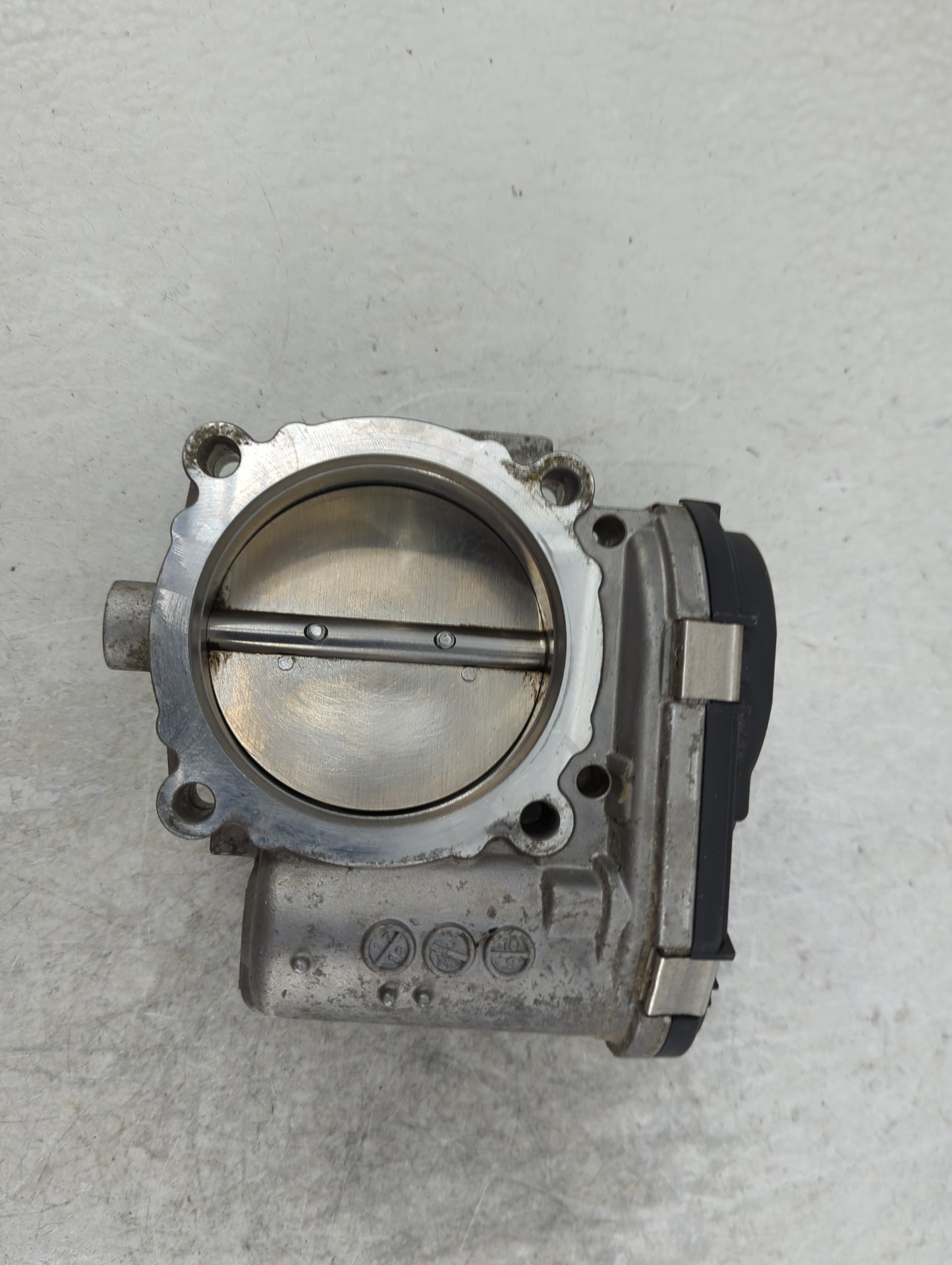 2011-2016 Chrysler Town & Country Throttle Body P/N:0 280 750 570 05184349AC Fits OEM Used Auto Parts - Oemusedautoparts1.co