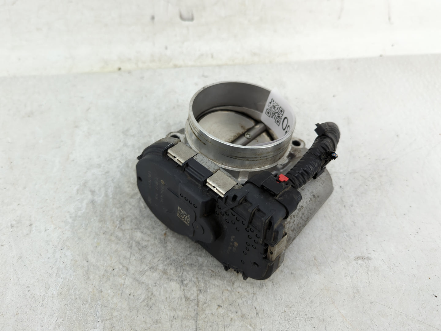 2011-2016 Chrysler Town & Country Throttle Body P/N:05187349AC 0 280 750 570 Fits OEM Used Auto Parts - Oemusedautoparts1.co