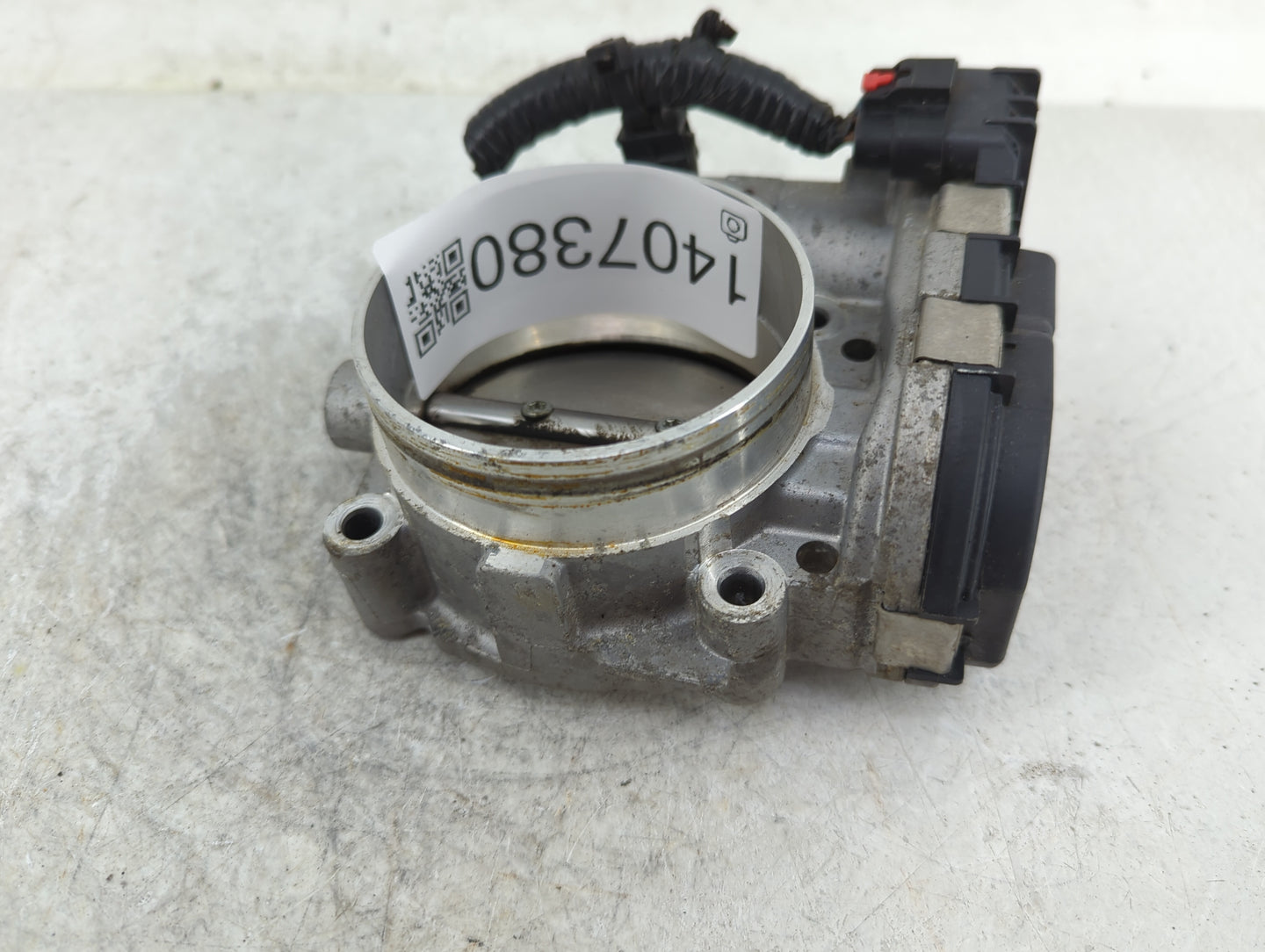 2011-2016 Chrysler Town & Country Throttle Body P/N:05187349AC 0 280 750 570 Fits OEM Used Auto Parts - Oemusedautoparts1.co