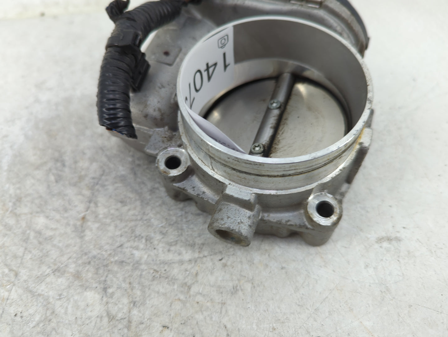 2011-2016 Chrysler Town & Country Throttle Body P/N:05187349AC 0 280 750 570 Fits OEM Used Auto Parts - Oemusedautoparts1.co