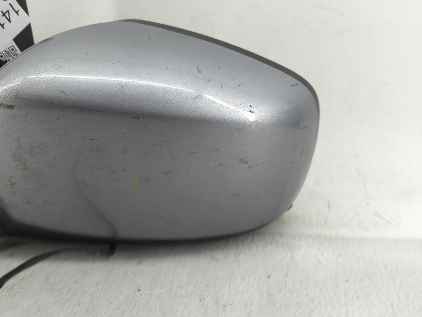 2011-2016 Chrysler Town & Country Driver Side View Mirror - Left Door Mirror OEM Used - Oemusedautoparts1.com