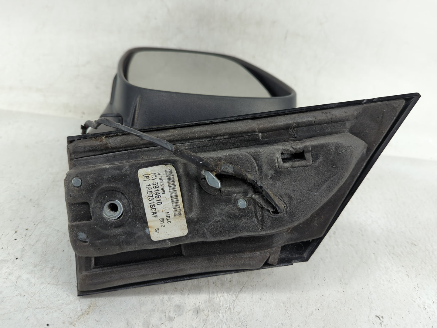 2011-2016 Chrysler Town & Country Driver Side View Mirror - Left Door Mirror OEM Used - Oemusedautoparts1.com