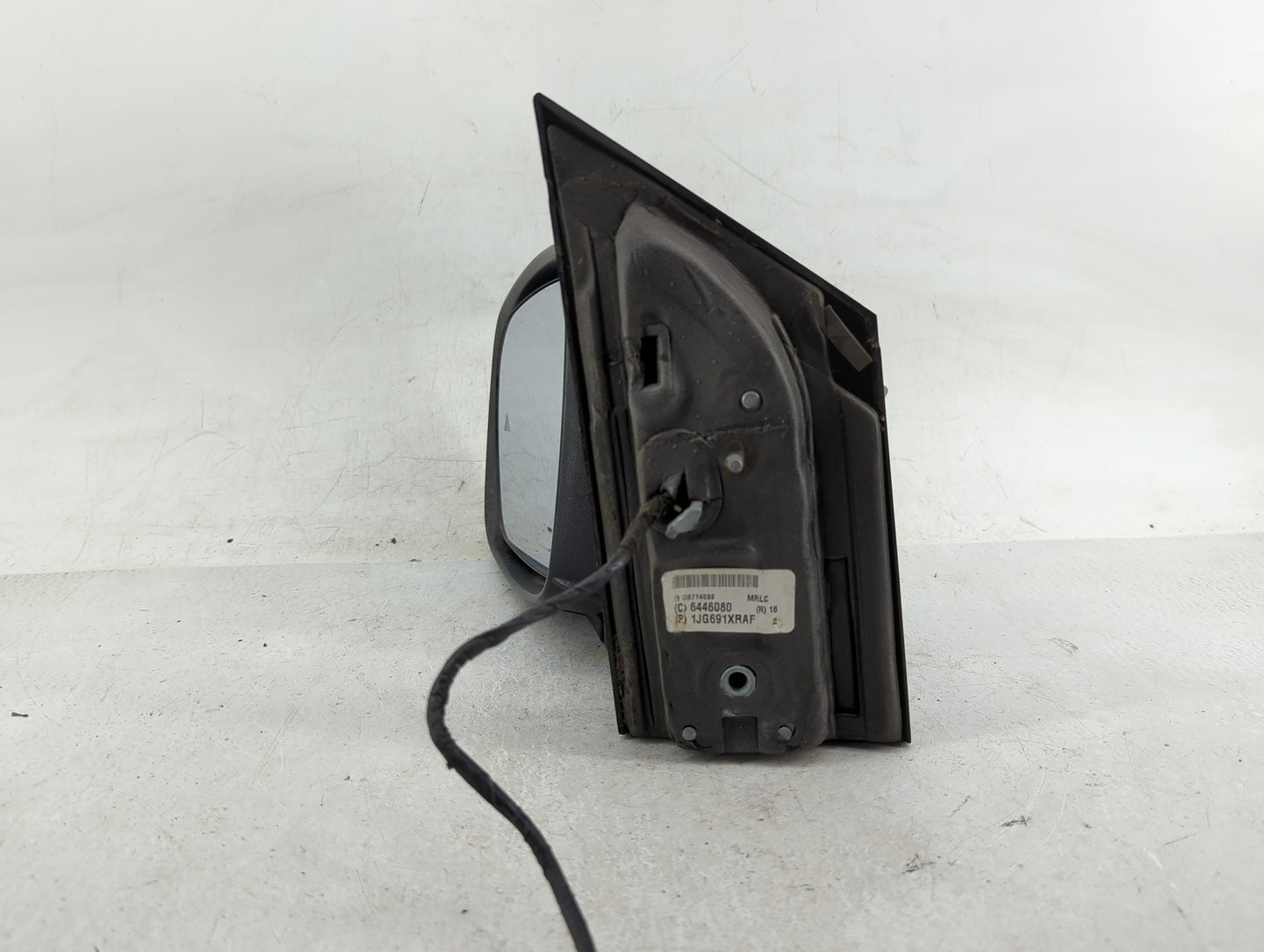 2010-2016 Chrysler Town & Country Driver Side View Mirror - Left Door Mirror OEM Used - Oemusedautoparts1.com