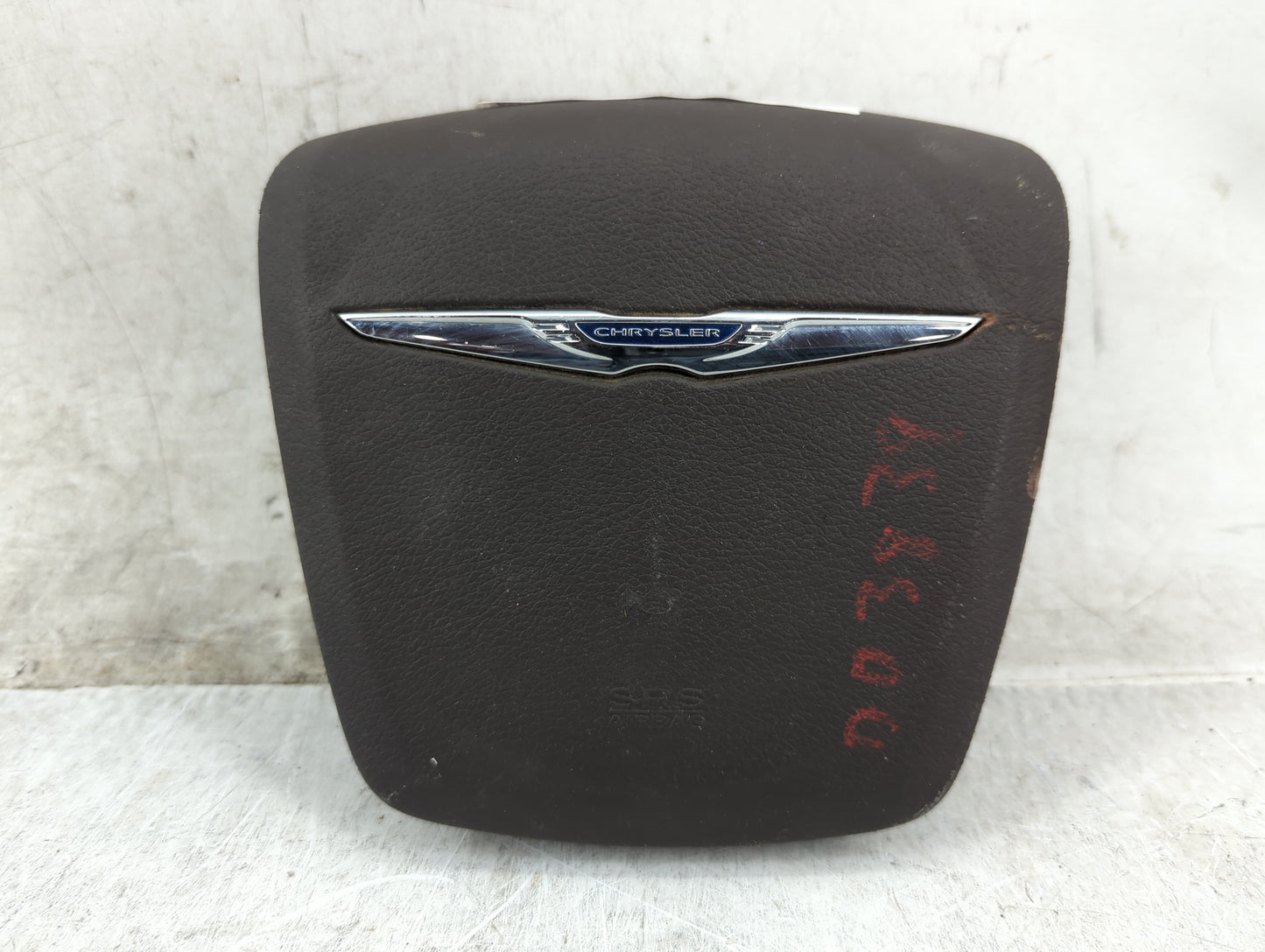2013 Chrysler Town & Country Air Bag Driver Left Steering Wheel Mounted - Oemusedautoparts1.com