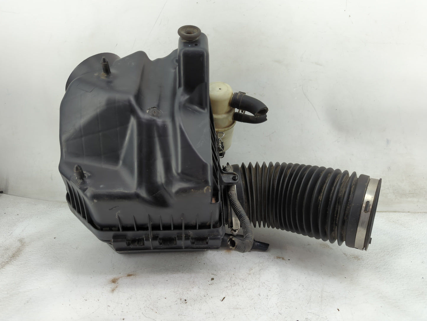 2011-2016 Chrysler Town & Country Air Cleaner Intake-duct Hose Tube 1459339 - Oemusedautoparts1.com