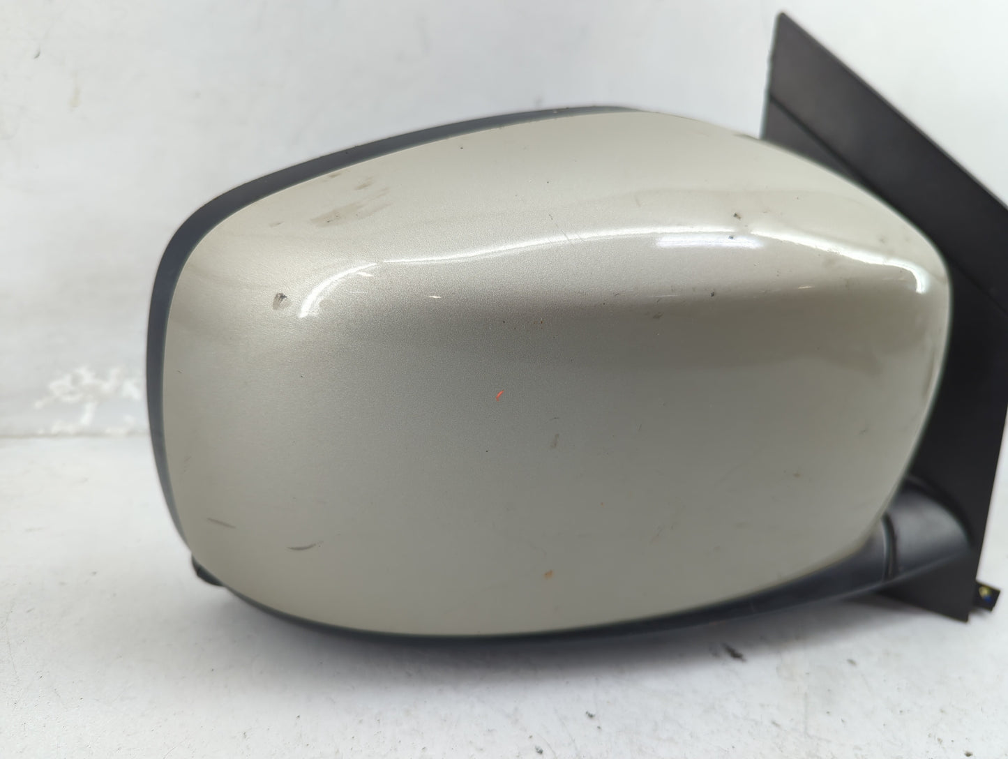2011-2016 Chrysler Town & Country Passenger Side View Mirror - Right Door Mirror OEM Used - Oemusedautoparts1.com