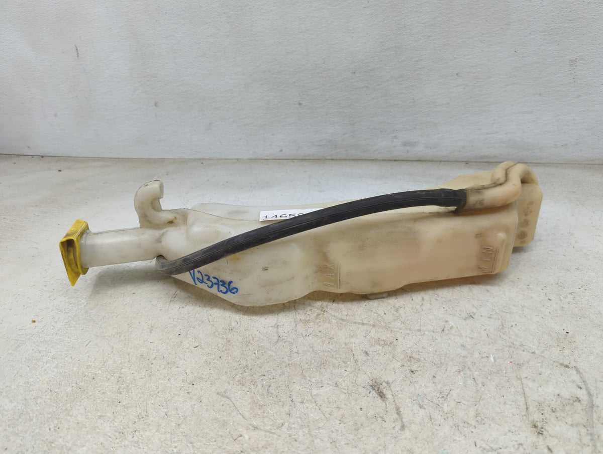 2013 Town & Country Windshield Washer Fluid Reservoir Bottle Oem - Oemusedautoparts1.com