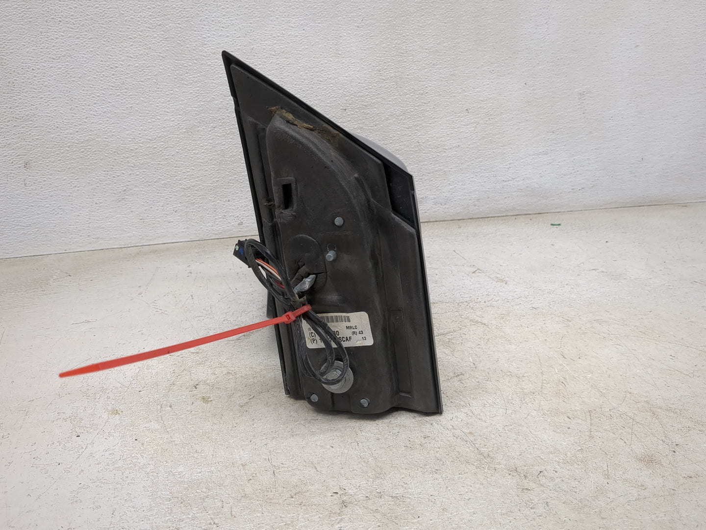 2011-2016 Chrysler Town & Country Driver Side View Mirror - Left Door Mirror OEM Used - Oemusedautoparts1.com