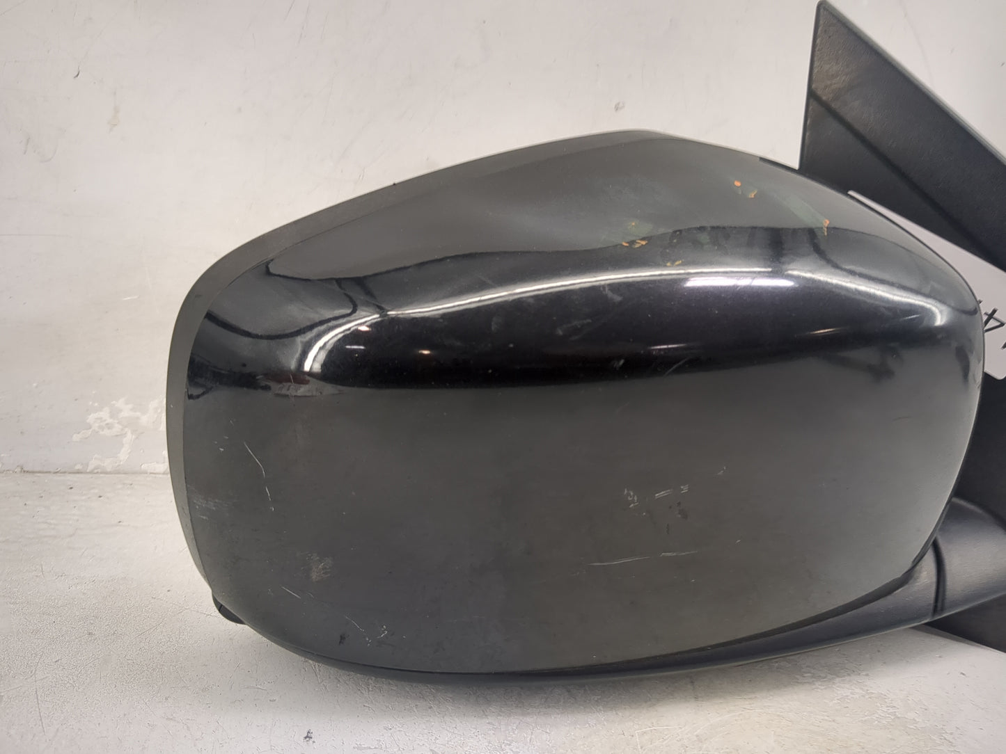 2010-2016 Chrysler Town & Country Passenger Side View Mirror - Right Door Mirror OEM Used - Oemusedautoparts1.com