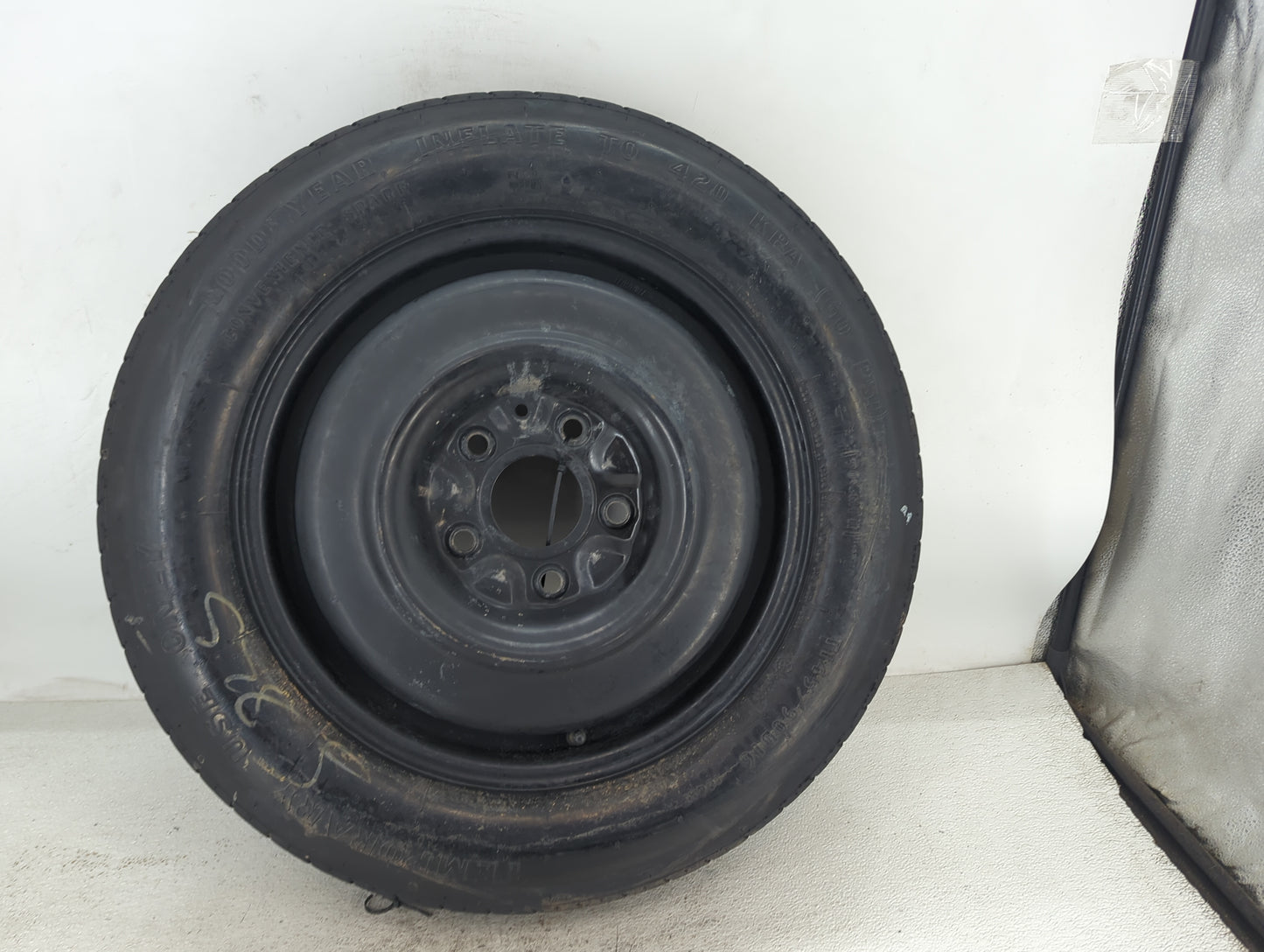 2008-2015 Chrysler Town & Country Spare Donut Tire Wheel Rim Oem - Oemusedautoparts1.com