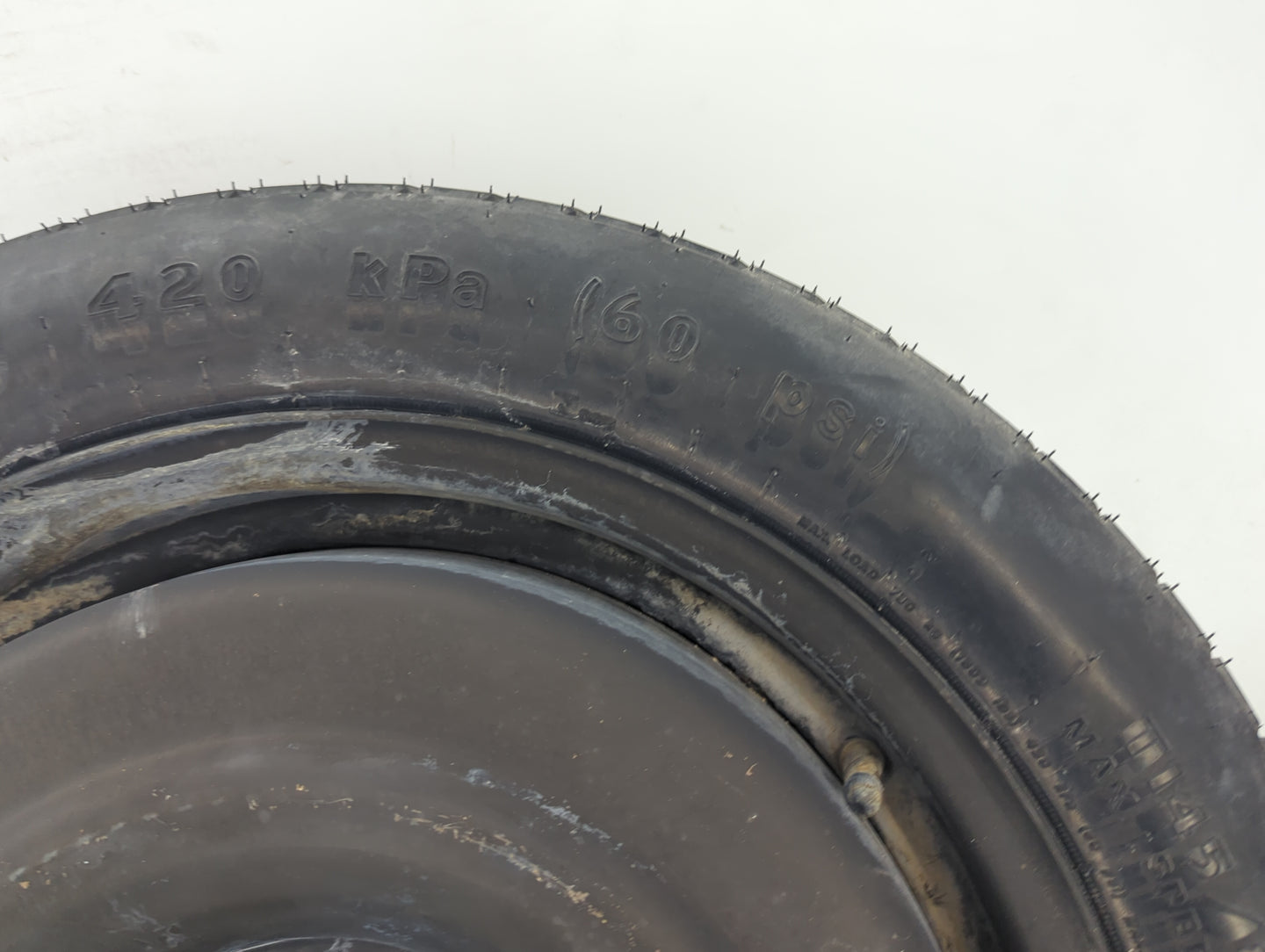 2012-2016 Chrysler Town & Country Spare Donut Tire Wheel Rim Oem 1491169 - Oemusedautoparts1.com
