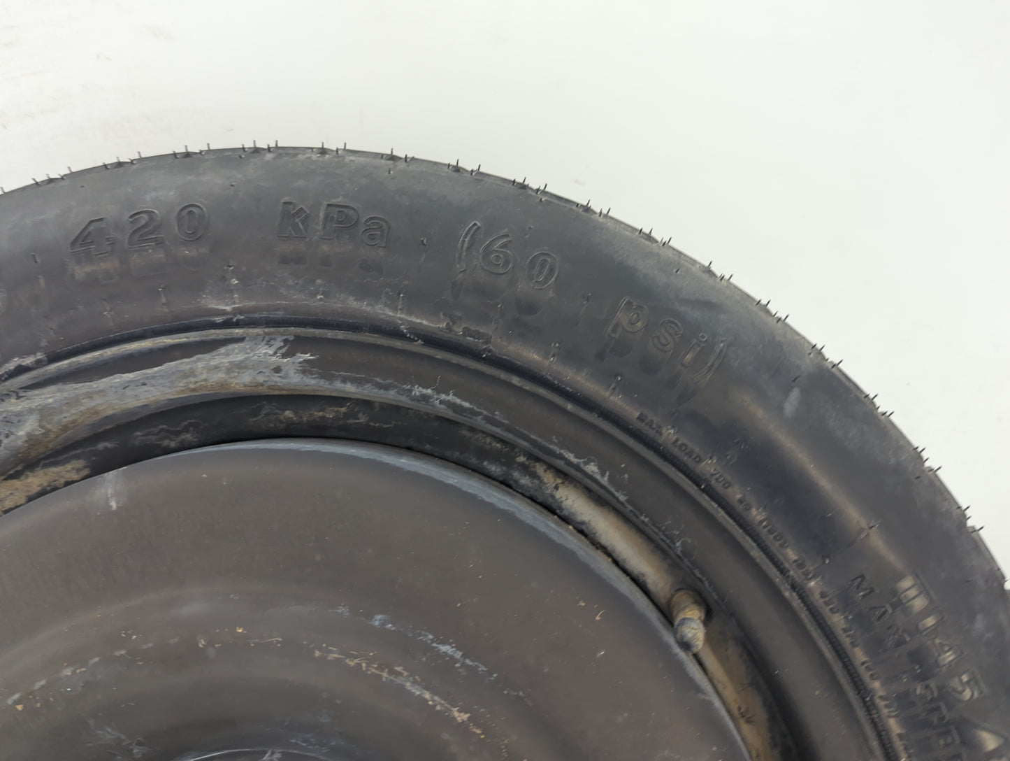 2012-2016 Chrysler Town & Country Spare Donut Tire Wheel Rim Oem 1491169 - Oemusedautoparts1.com